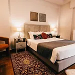 Maron Apartment